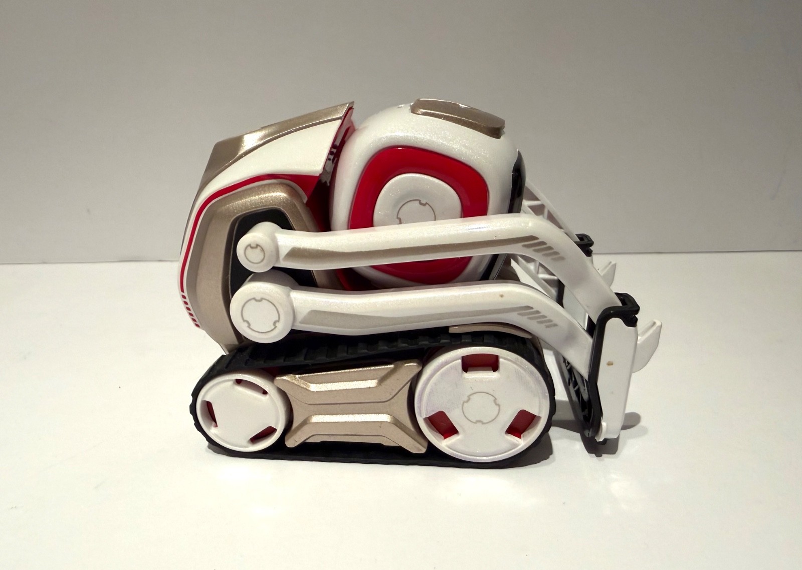 Anki Cozmo Robot Toy With Cubes And Charger New 500mah Battery