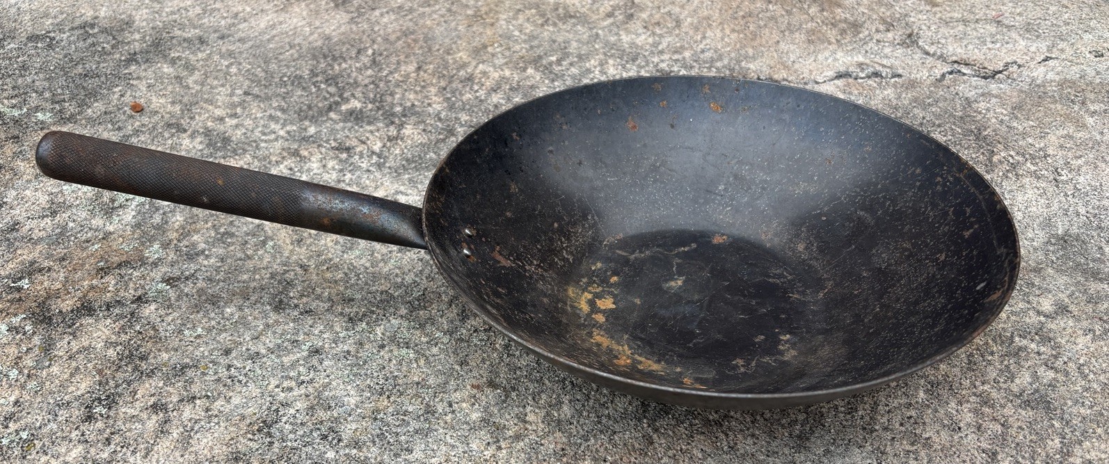 Hand Forged Carbon Steel 12” Flat Bottom Wok WEYH Gan Shan Single Handle USA