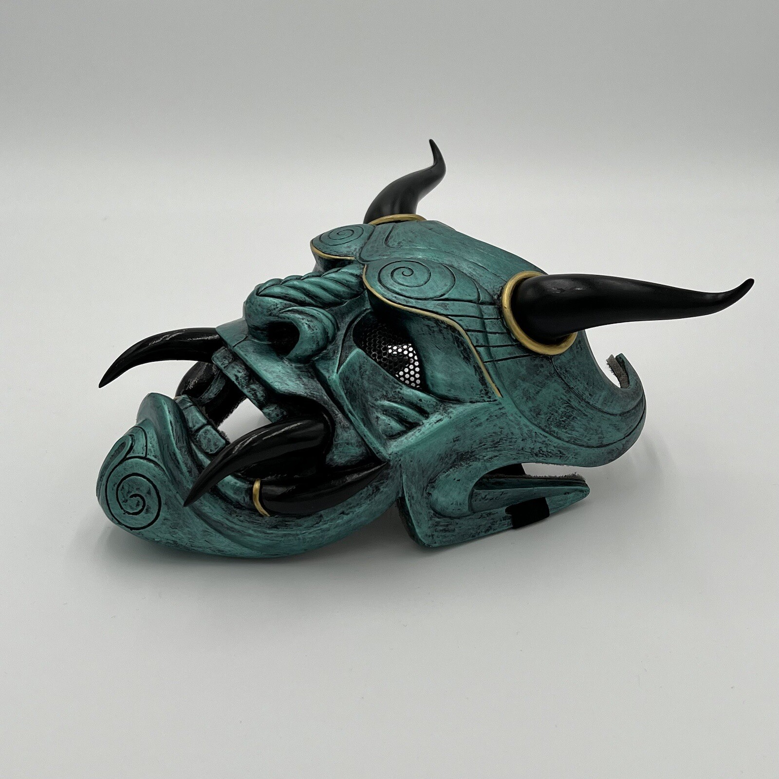 Demon Devil Oni Costume Mask Green Black Gold Samurai Assassin Style Cosplay