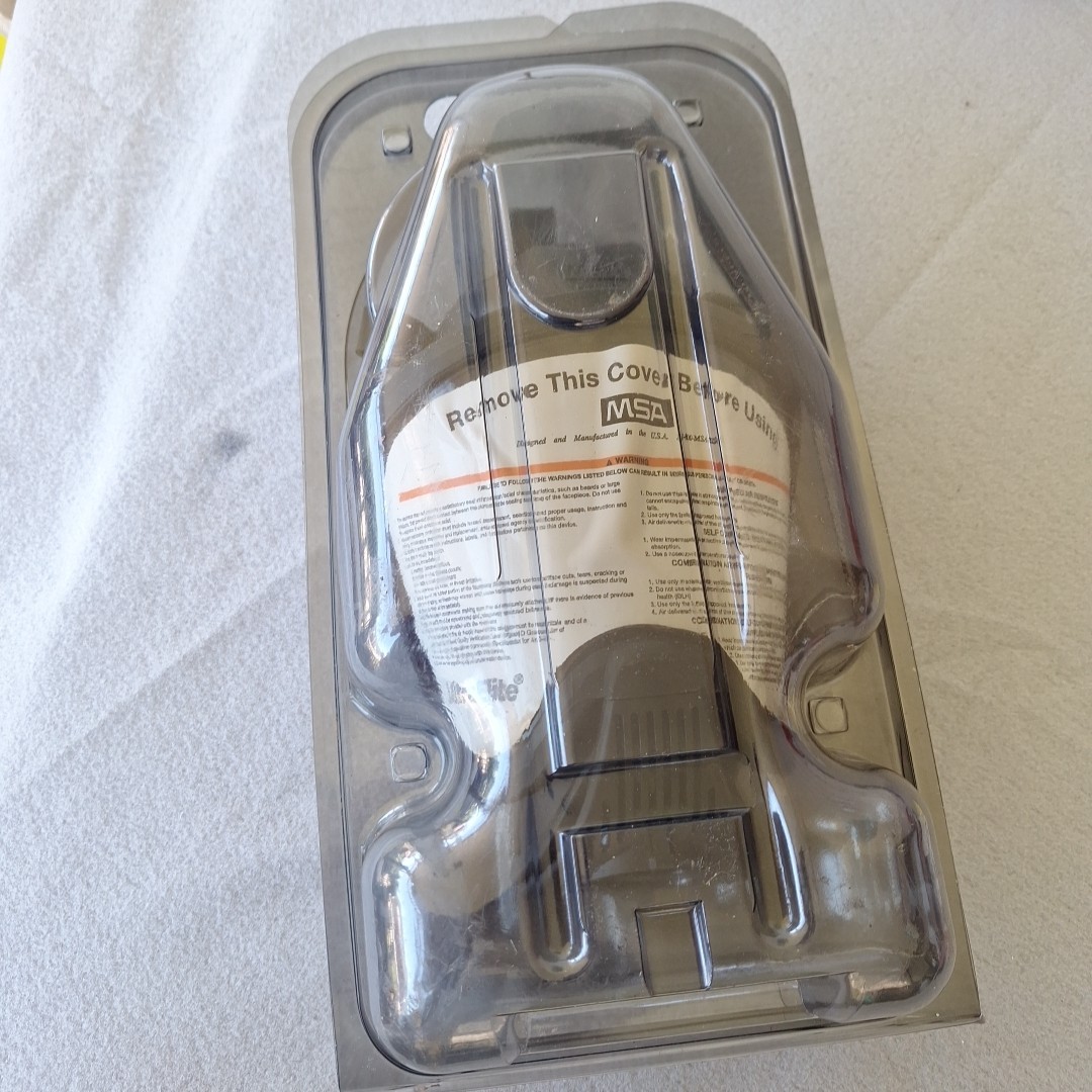MSA ULTRA ELITE FULL FACE MASK SIZE-M UNIT MADE In USA