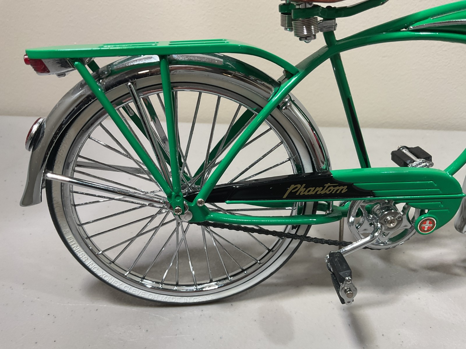 Schwinn Phantom bicycle, Die-cast Metal, 1:6 Scale, Green Enamel Finish, Nice!