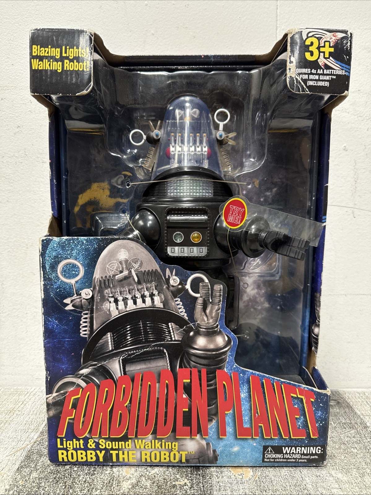 Forbidden Planet Robby The Robot Figure Light & Walking Sound NEW *