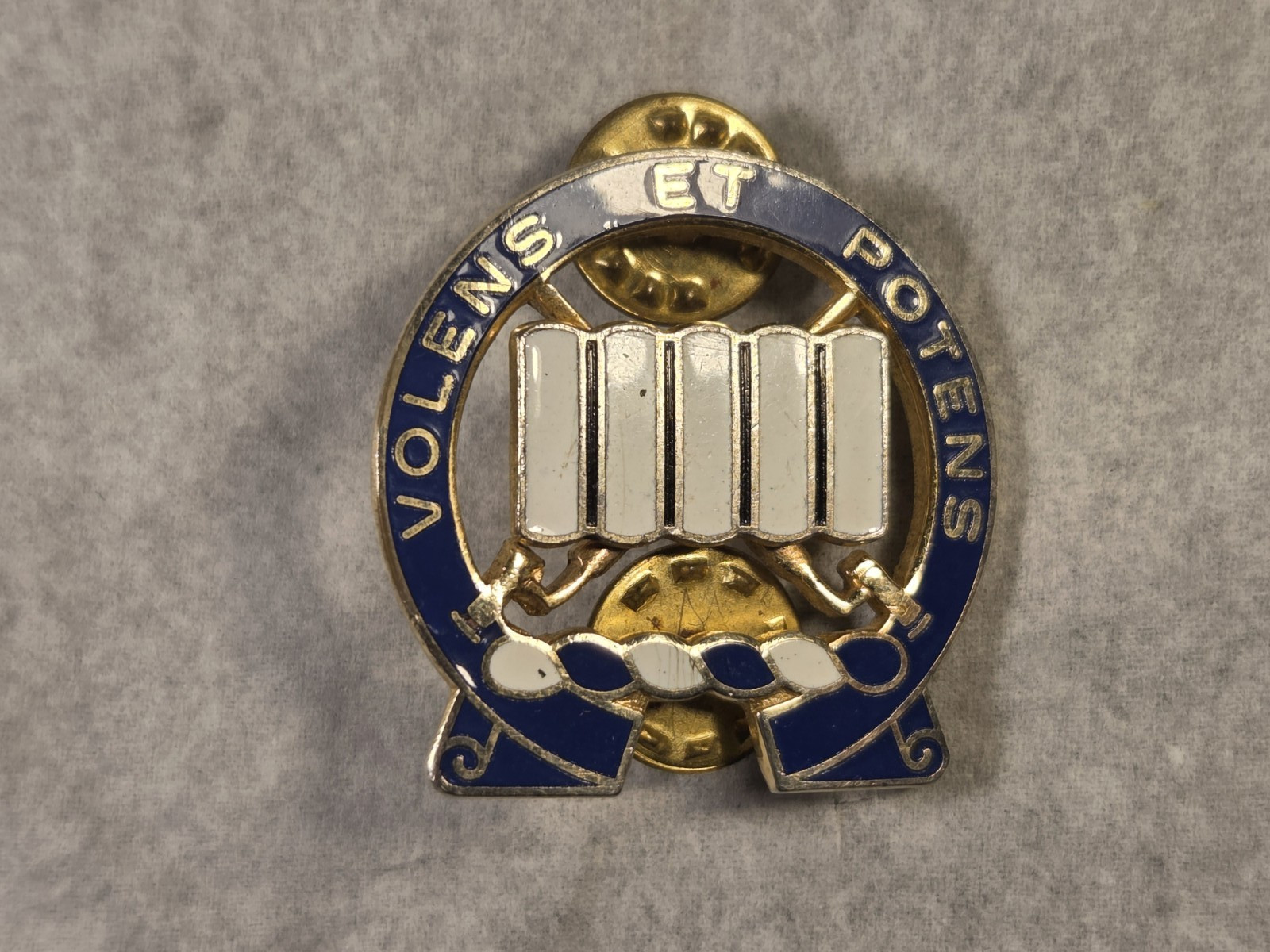 Lot of 7 WW2 US Army Military Medals and Pins