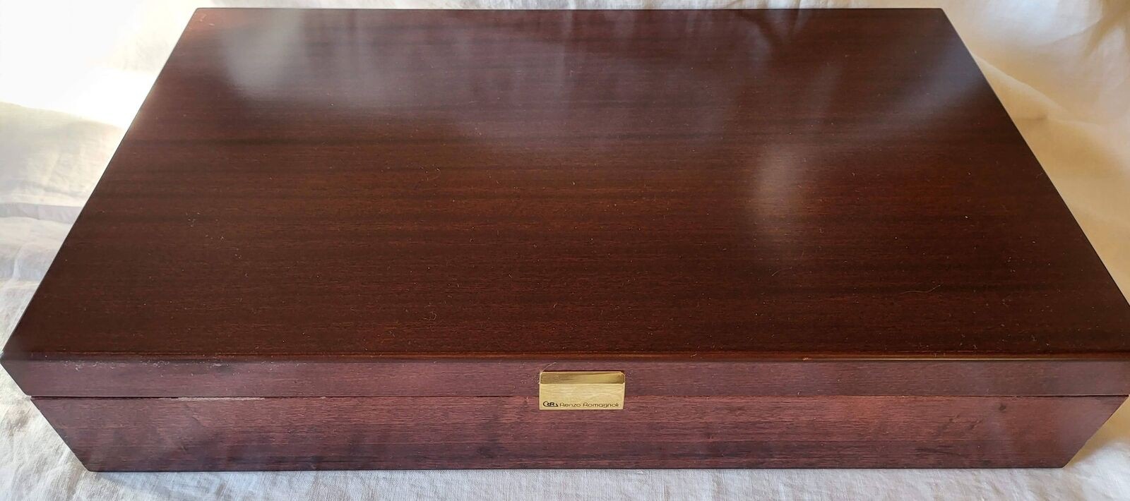Renzo Romagnoli Solid Mahogany Roulette Wheel Case Set - Retired and Rare Unused