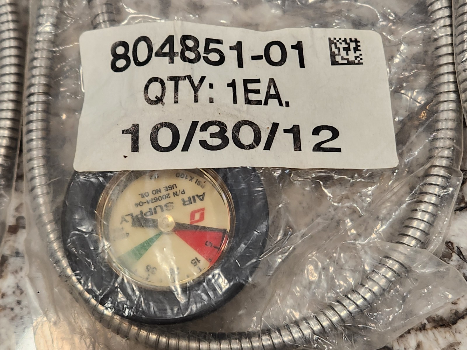 New Old Stock Scott 4500 Pressure gauge w/ 24" Line Assembly PN 804851-01 SCBA