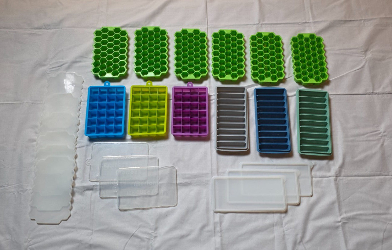 12 Silicone Ice Cube Trays with Lids – Easy Release & Stackable