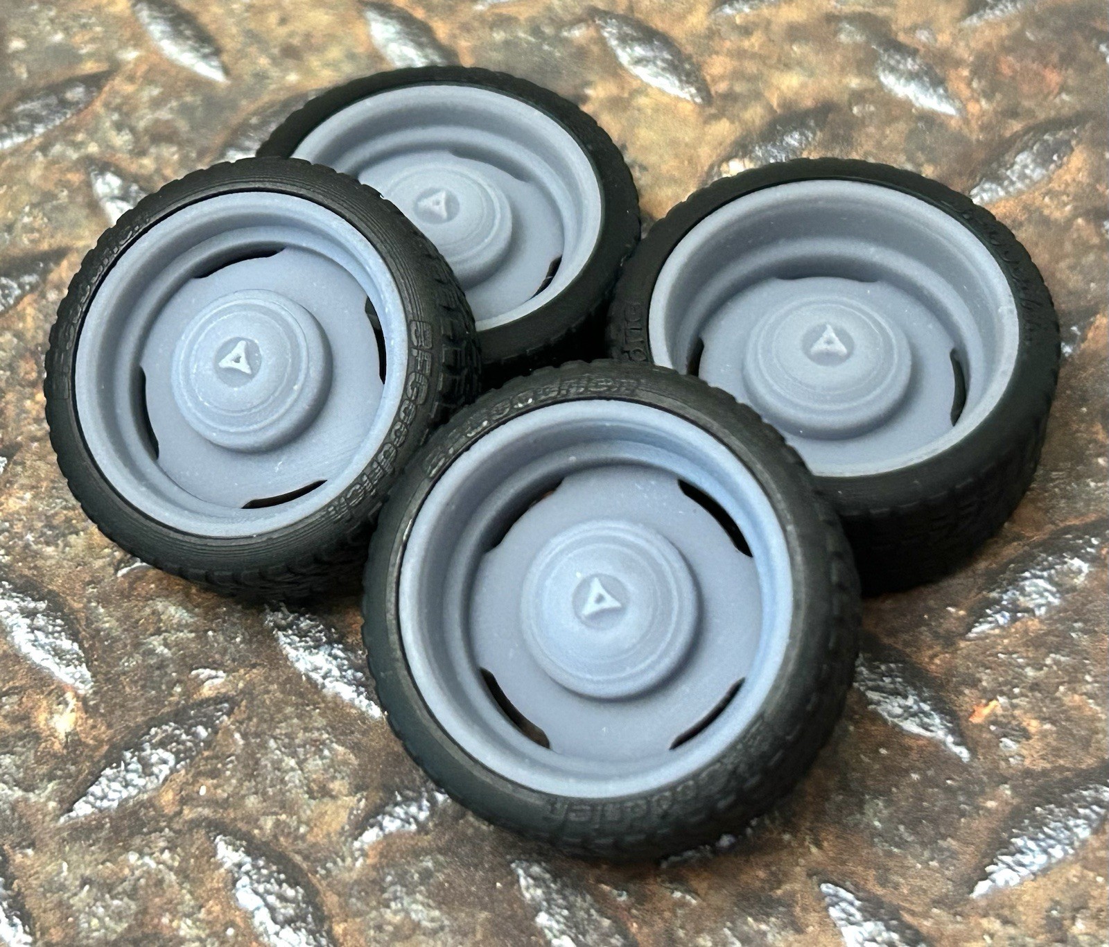 Resin 21/20 In: “Mopar Steel W/ Dog Dish” Model car Wheels/Tires 1/24 scale