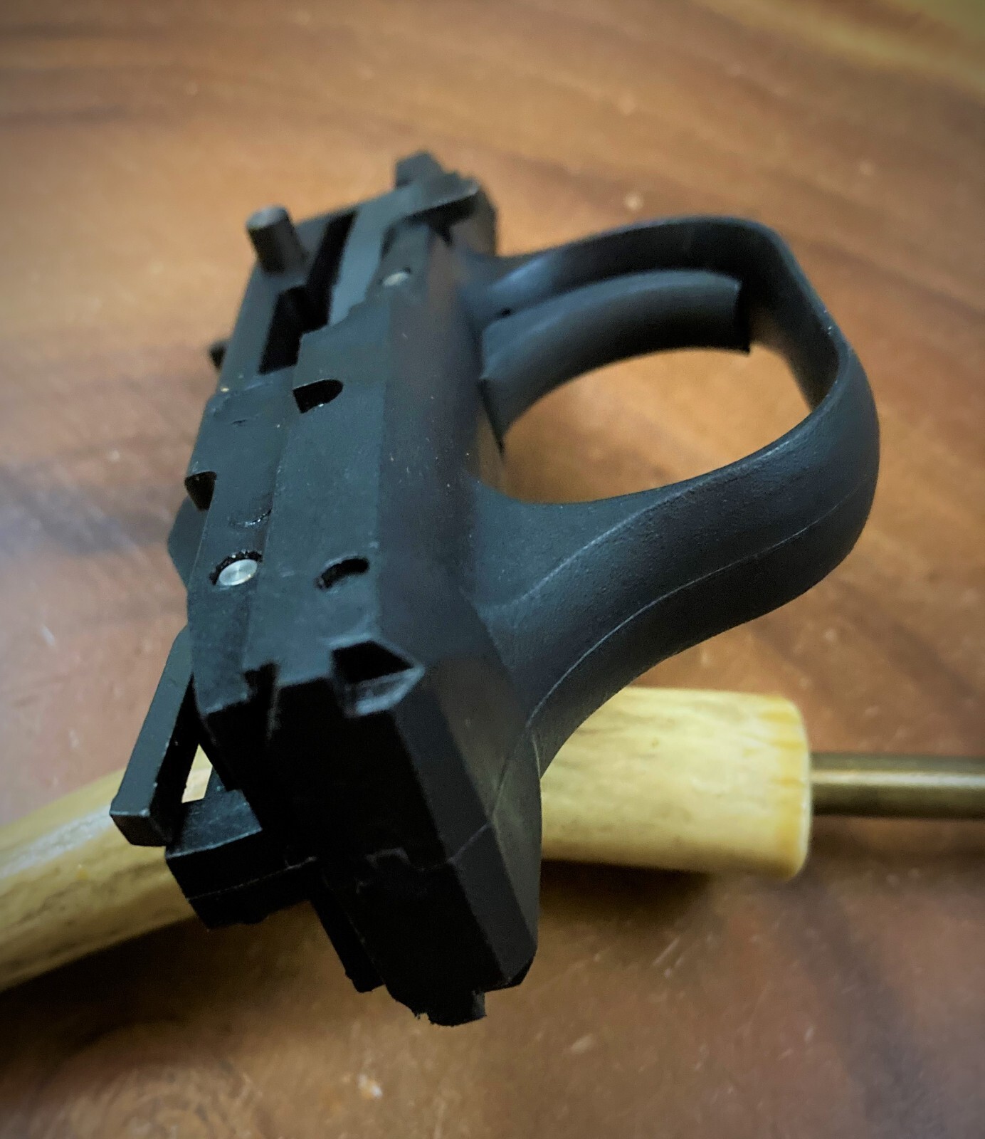 MOSSBERG 500 500A 590 TRIGGER ASSEMBLY - NEW STYLE MUST READ DESCRIPTION - 12 GA