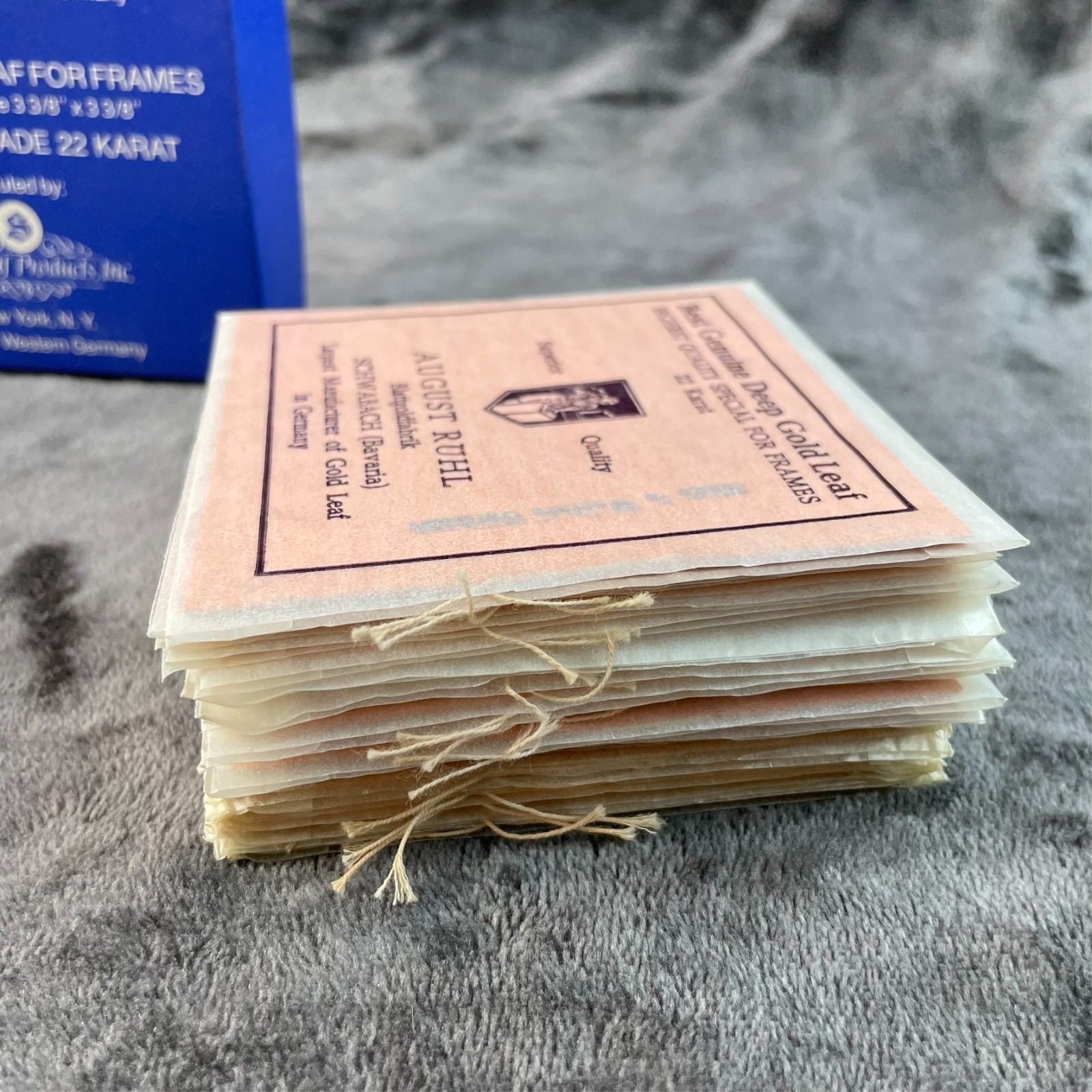 August Ruhl 22 Karat Gold Leaf Frames 500 Leaves American Shade Square NOS