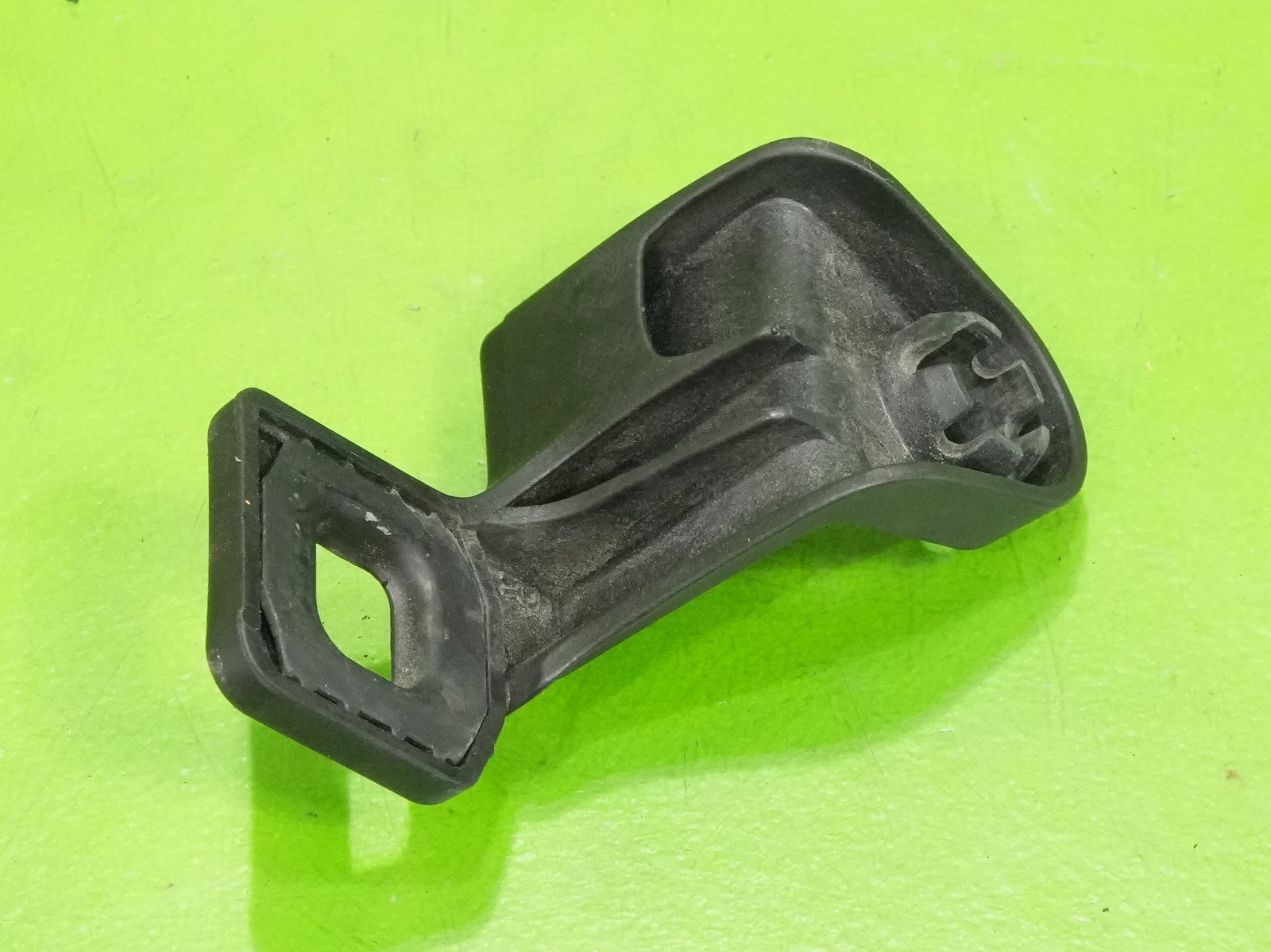 00-06 Audi TT OEM 8N0941454 passenger front headlight lamp bracket mount tab