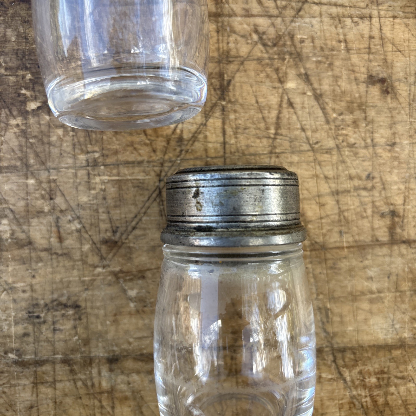 Antique Arte Italica Tavola SM Salt and Pepper with caddy Glass & 95% Pewter