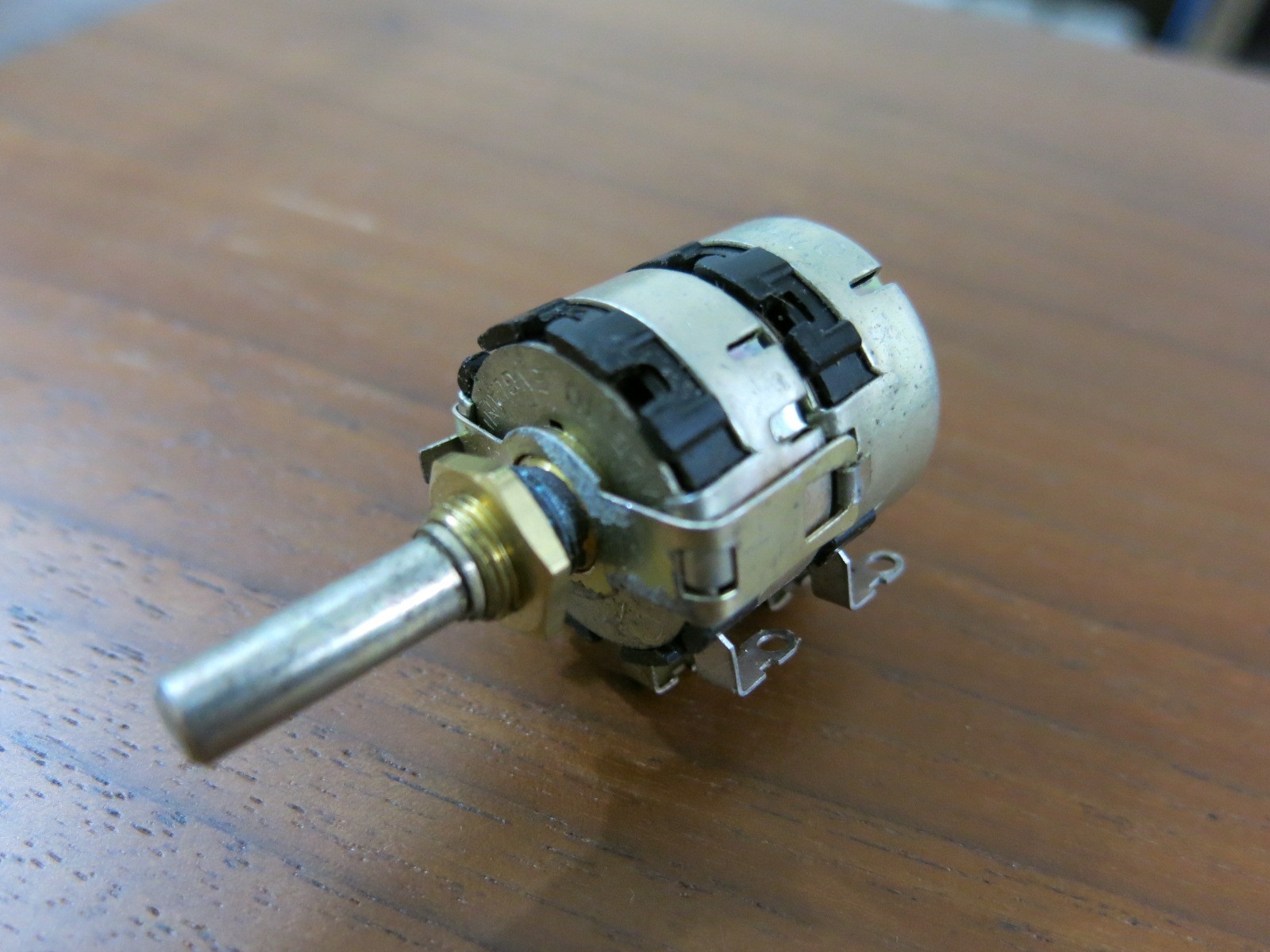 CLAROSTAT 2M log type-A potentiometer (for Marantz model 7 7c volume control)