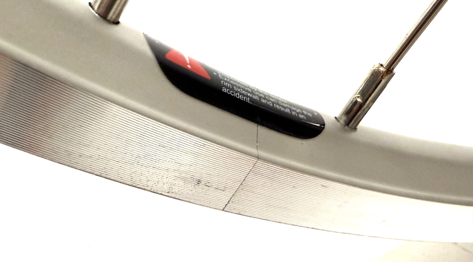 Front Alloy Bike Front 26" 1.5-2.0" Wheel Bolt On 100mm spacing 36h Rim Brake