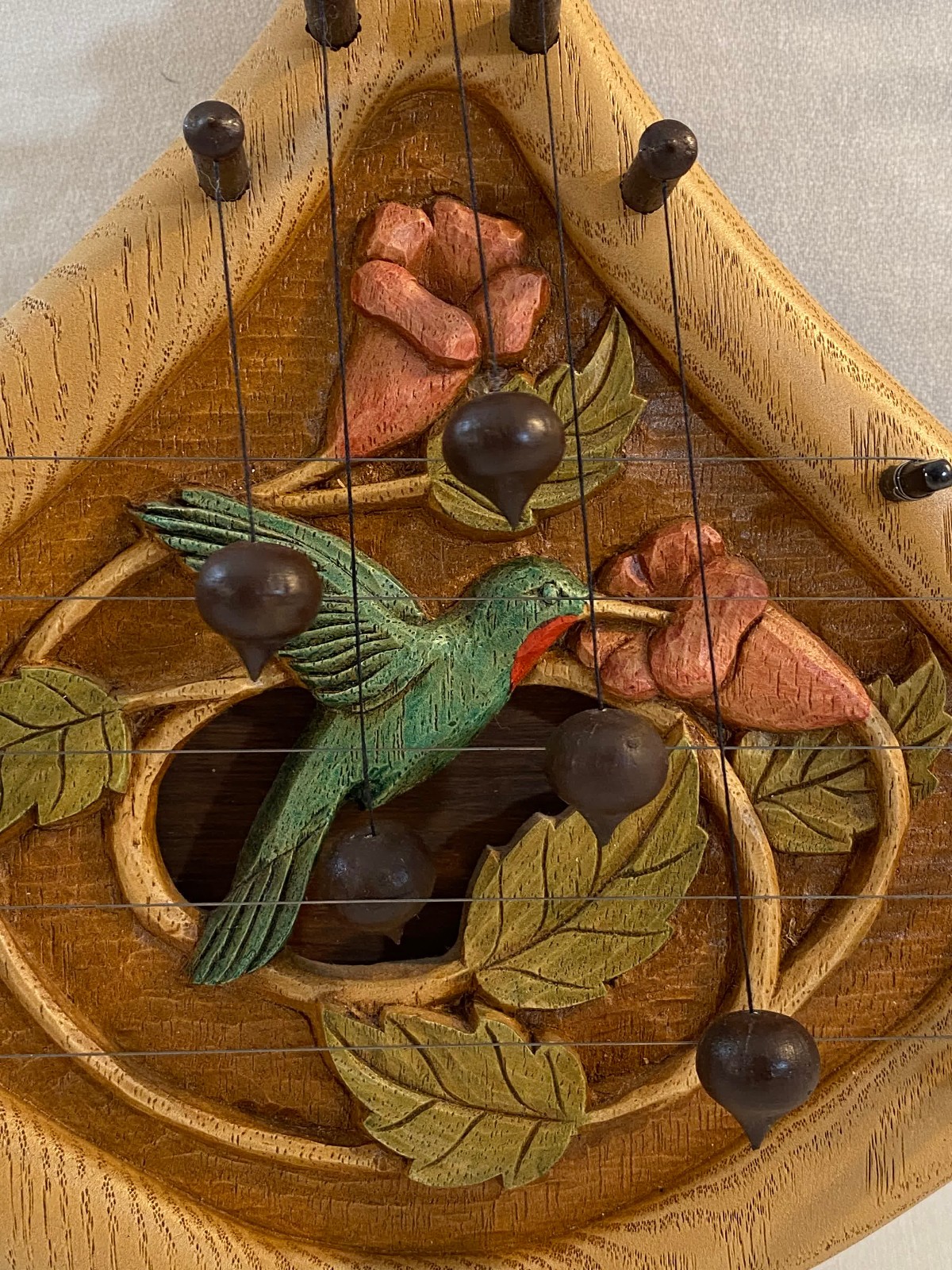 DEER CREEK DESIGNS HUMMINGBIRD DOOR HARP CHIME