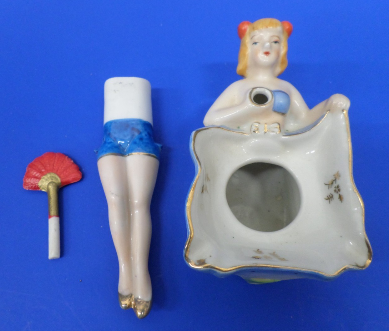 Vtg SEXY Risque Lady Legs Dancer Lifting Skirt NAUGHTY NODDER ASHTRAY Patent TT