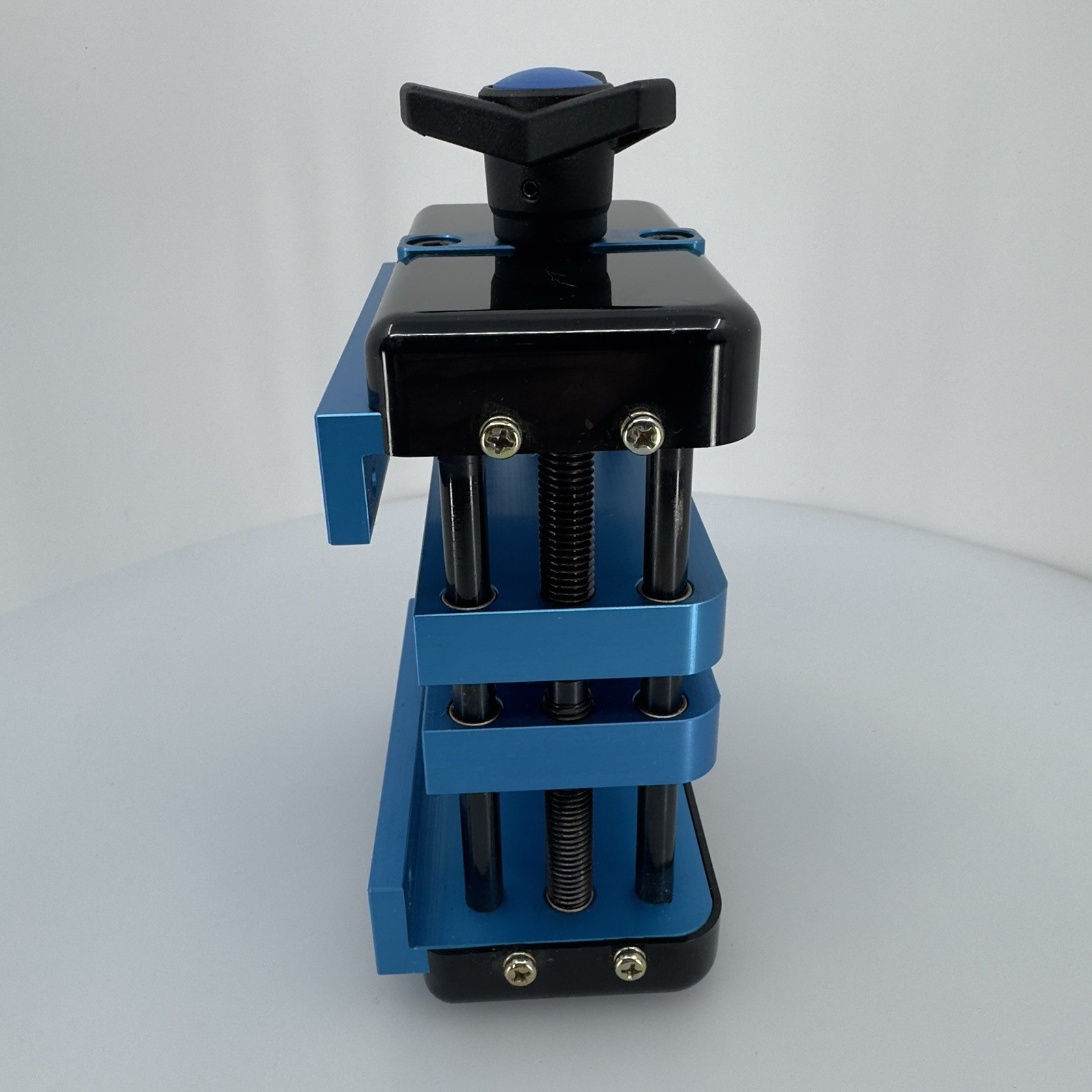 ROCKLER Self centering drill vise centering tool for pen drilling No Hex Key