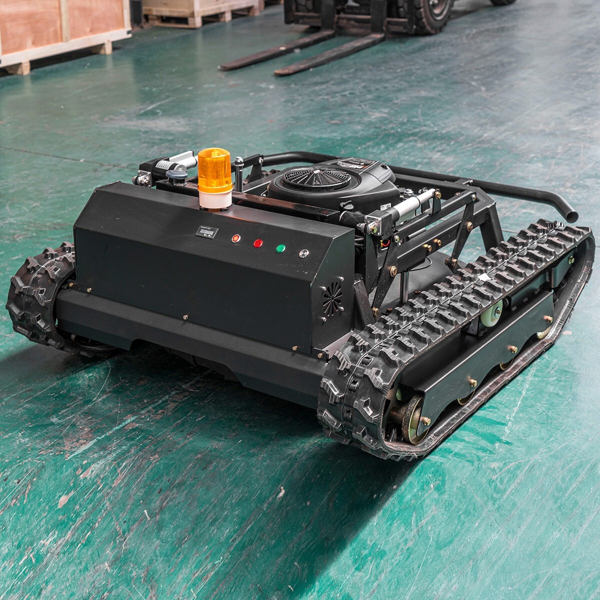 Multi-terrain 27HP Gasoline Remote Control Lawn Mower With 35.5in Cutting Width