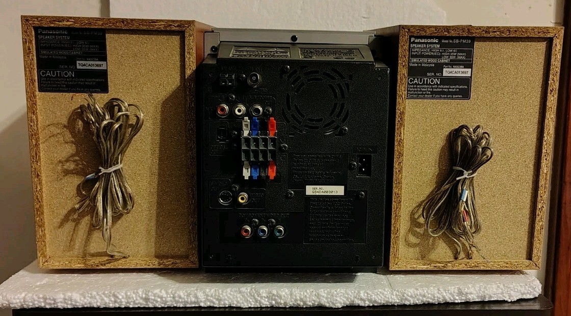 Panasonic SA-PM39D 5 Disc Changer Hybrid CD DVD Cassette Stereo Tape Player.