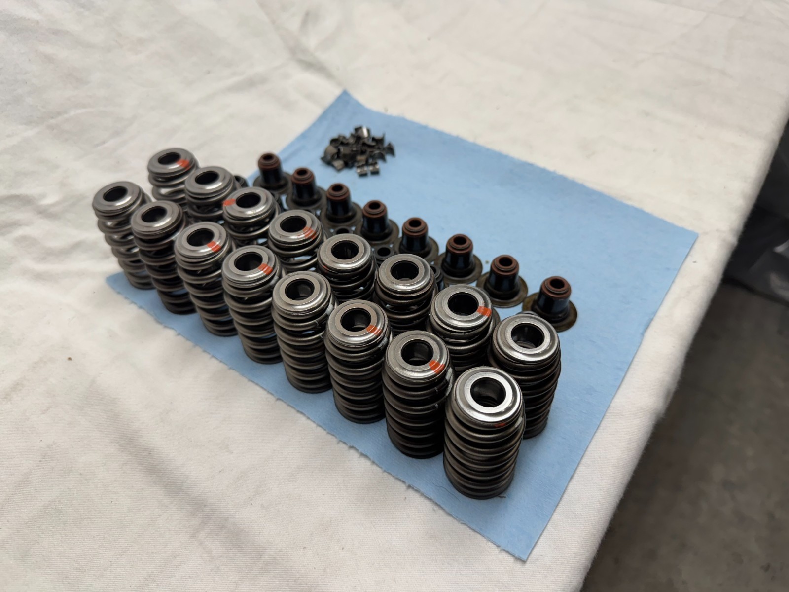 Corvette ZO6 Valve Springs Retainers Locks LS7 427 C6 Beehive Chevrolet Z06