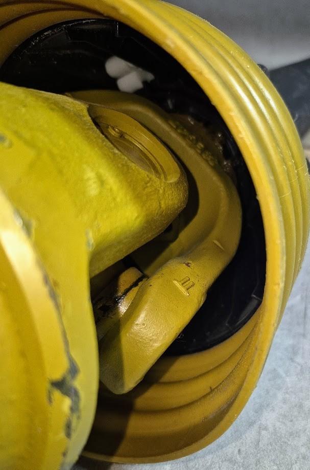 Walterscheid PTO Half Shaft Category 4 - 1 3/8 6-Spline Tractor End 24"