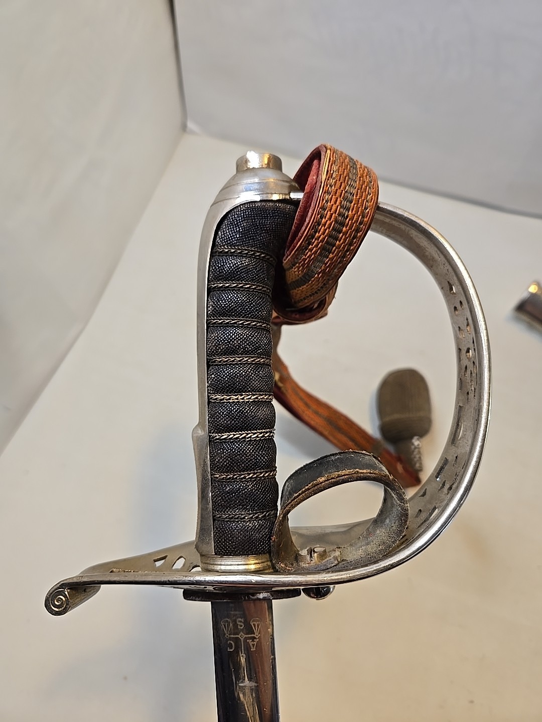 Schneiter & Wyss Bern WWI M1899 Swiss Officer Sword with Scabbard