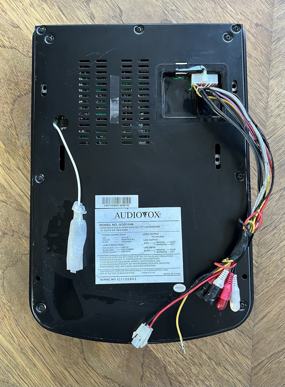 Audiovox VOD1048 10” Overhead Monitor And Dvd Player Universal