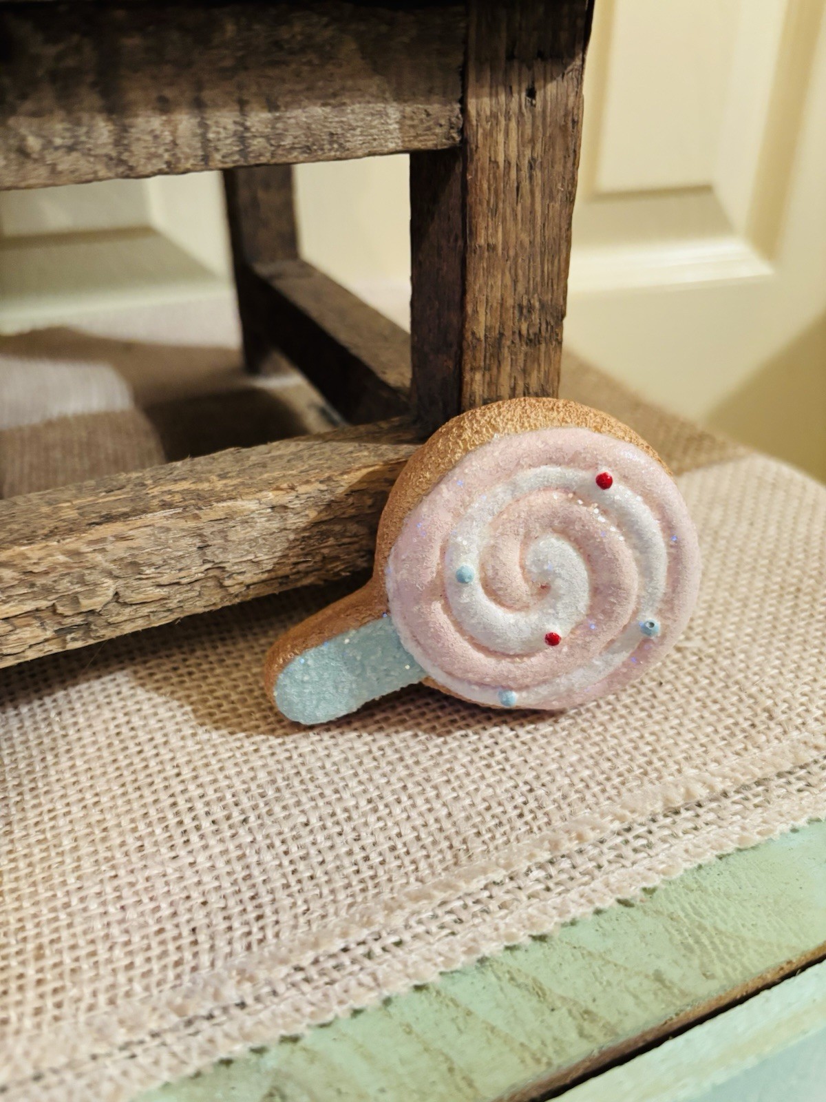 New Pastel Iced Gingerbread Cookie Set