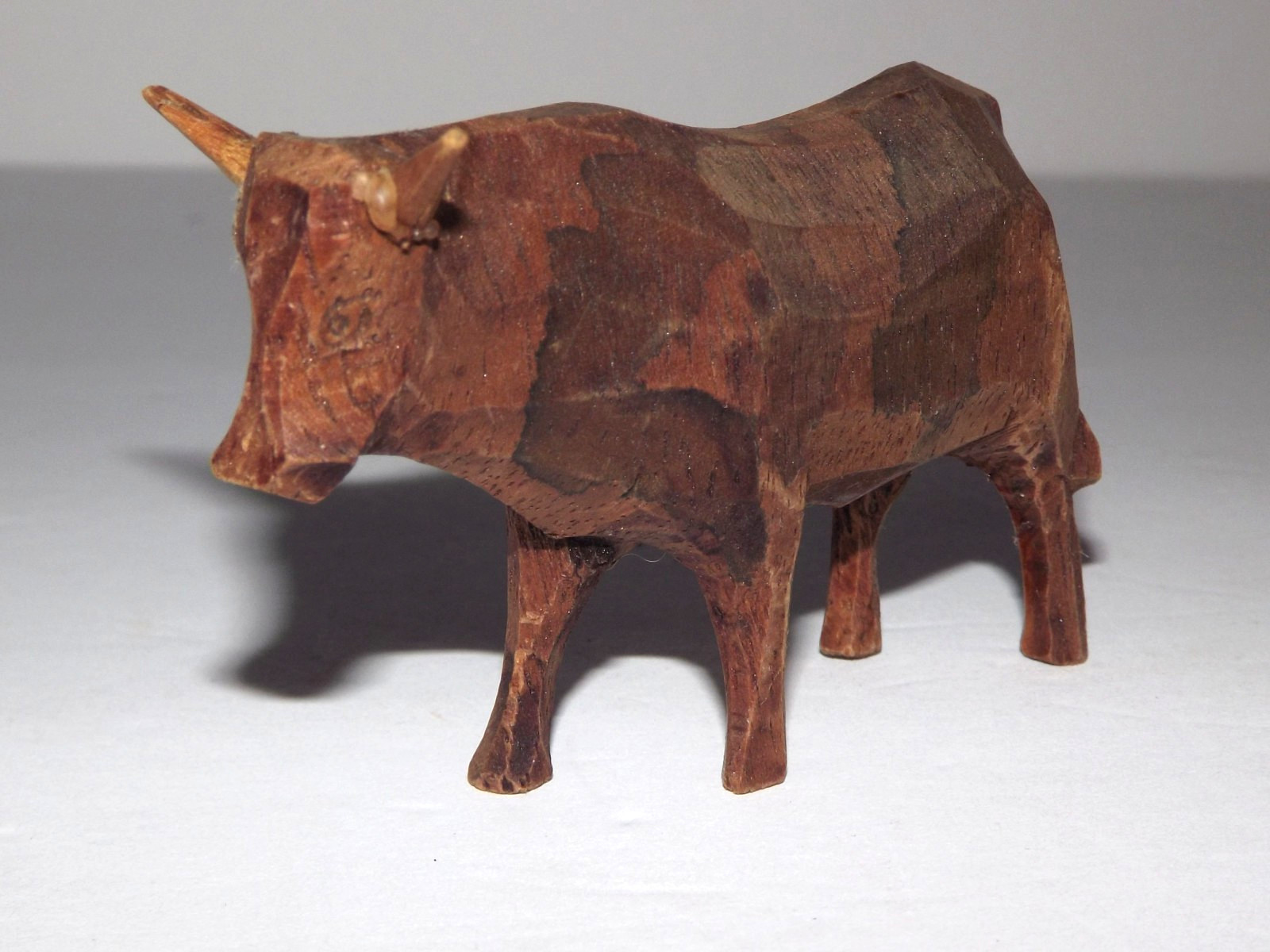 Vintage Hand Carved Wood Brown Cow Bull Rustic Primitive Folk Art
