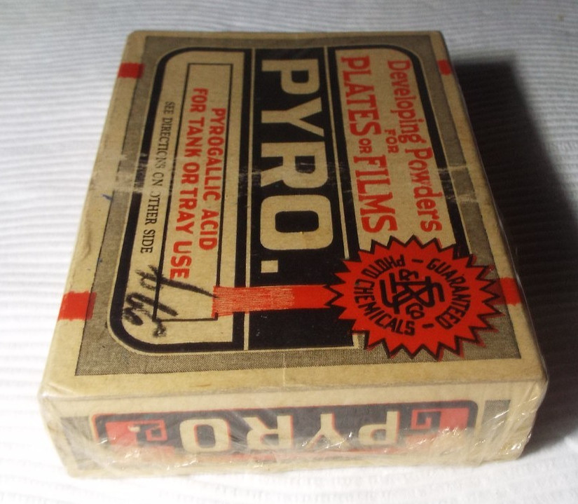 VERY RARE ANTIQUE 1920'S-30'S PYRO. DEVELOPING POWDERS FOR PLATES OR FILM READ!!