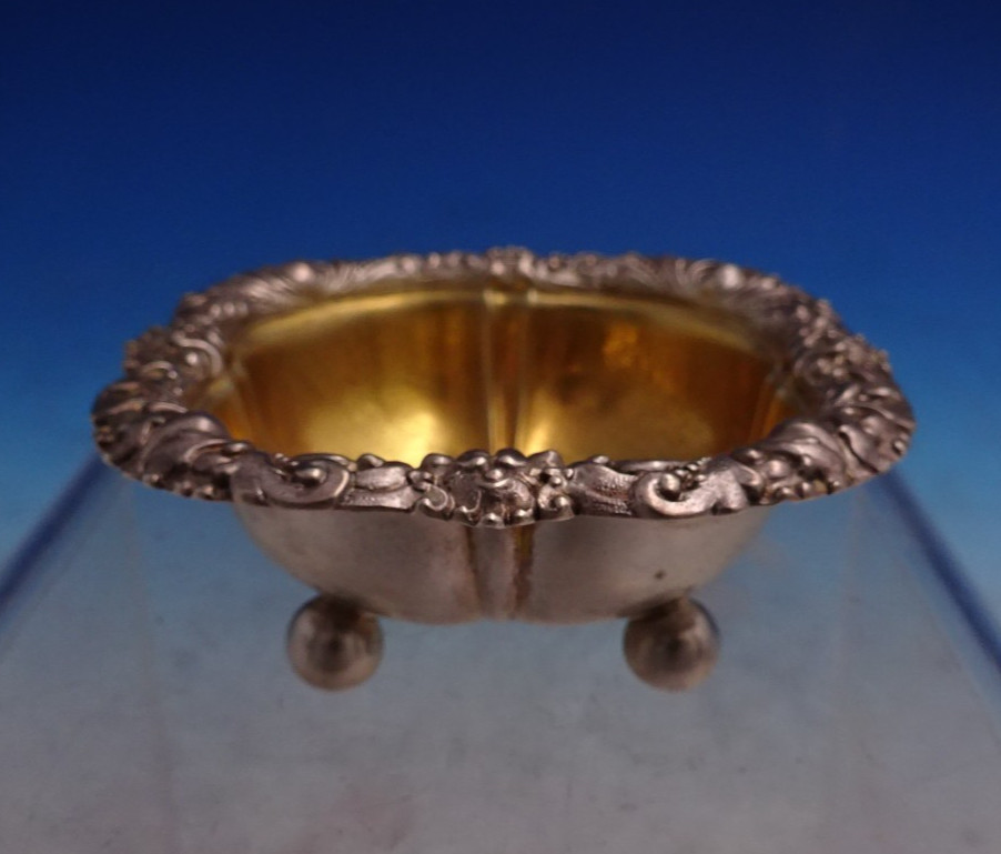 Tiffany and Co Sterling Silver Salt Dip GW #11284/3658 1" x 2 3/8" (#3710)