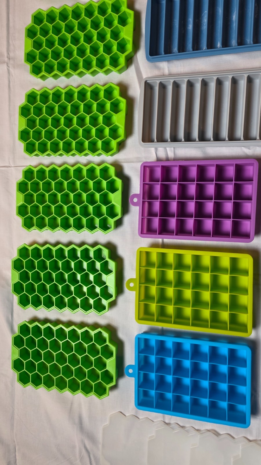 12 Silicone Ice Cube Trays with Lids – Easy Release & Stackable