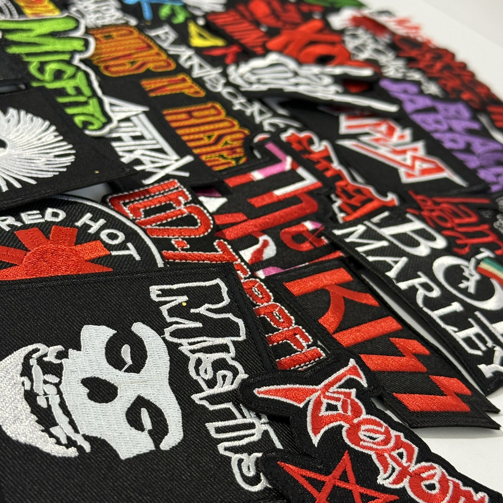 Lot of 20 Heavy Metal Punk Music Rock Band Patches Wholesale Iron-on Appliques