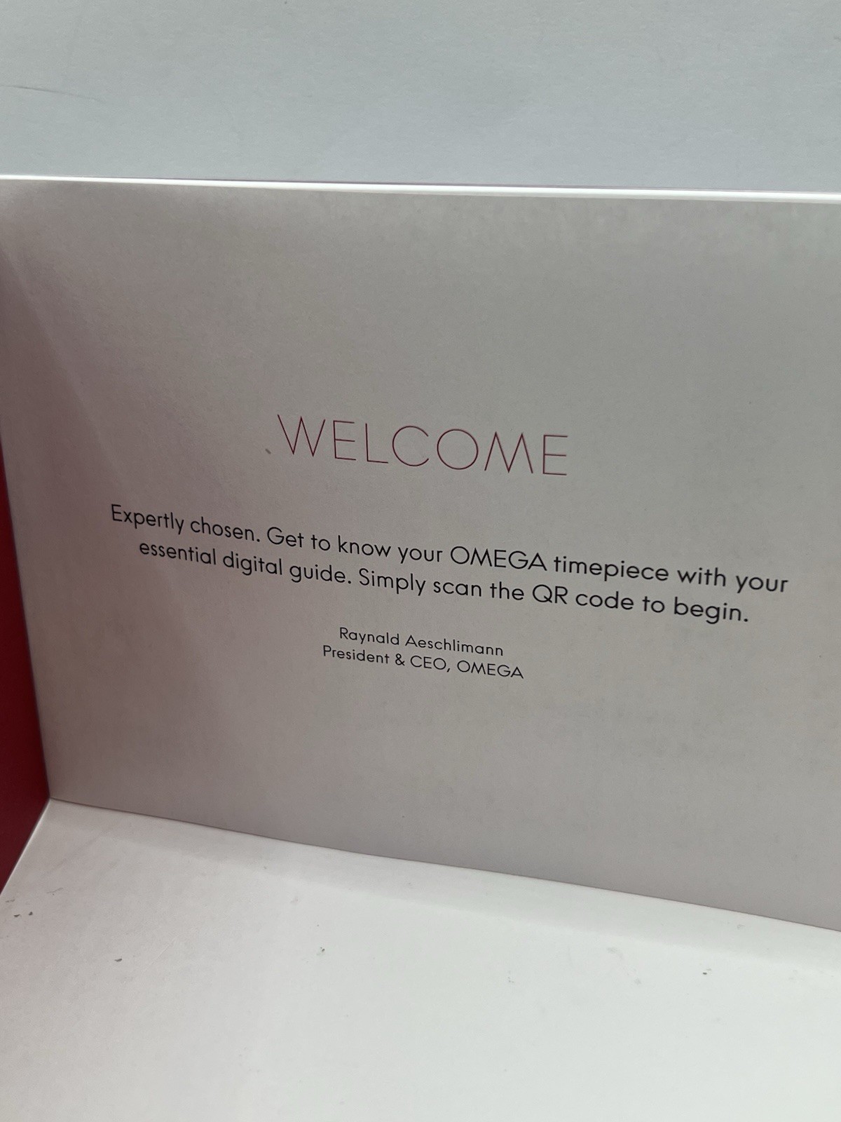 OMEGA - The Essential Guide - For Watches - All Languages