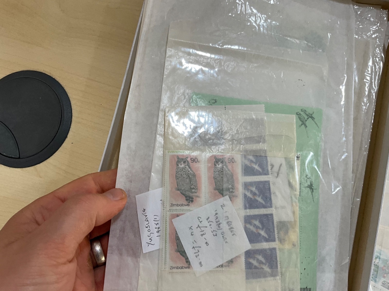 Birds on stamps MNH cat value over £9000 ex dealer stock t29