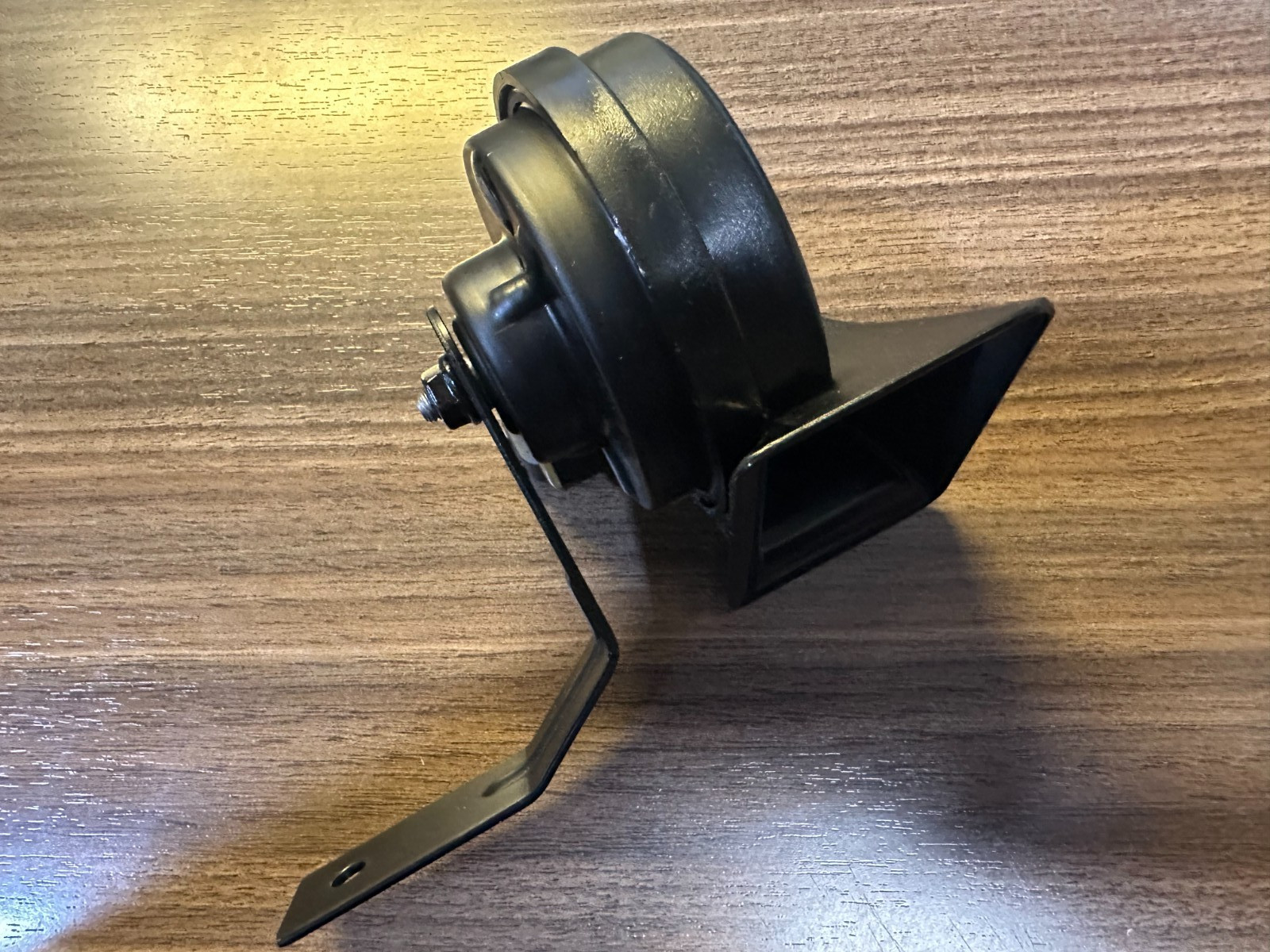 NEW OEM HYUNDAI KONA 2021-2023 LOW TONE HORN ASSEMBLY