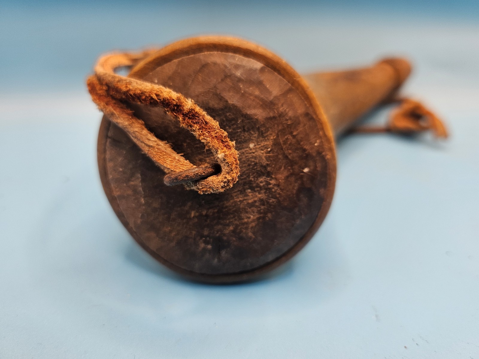 Antique Gun Powder Horn Revolutionary War Era hand carved