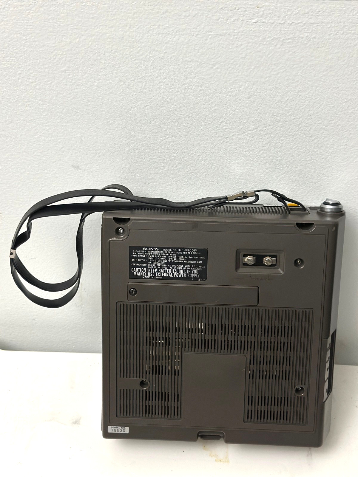 SONY FM/MW/SW 5 Band Receiver Model ICF-5900W W/Power Supply , Tested/Works.