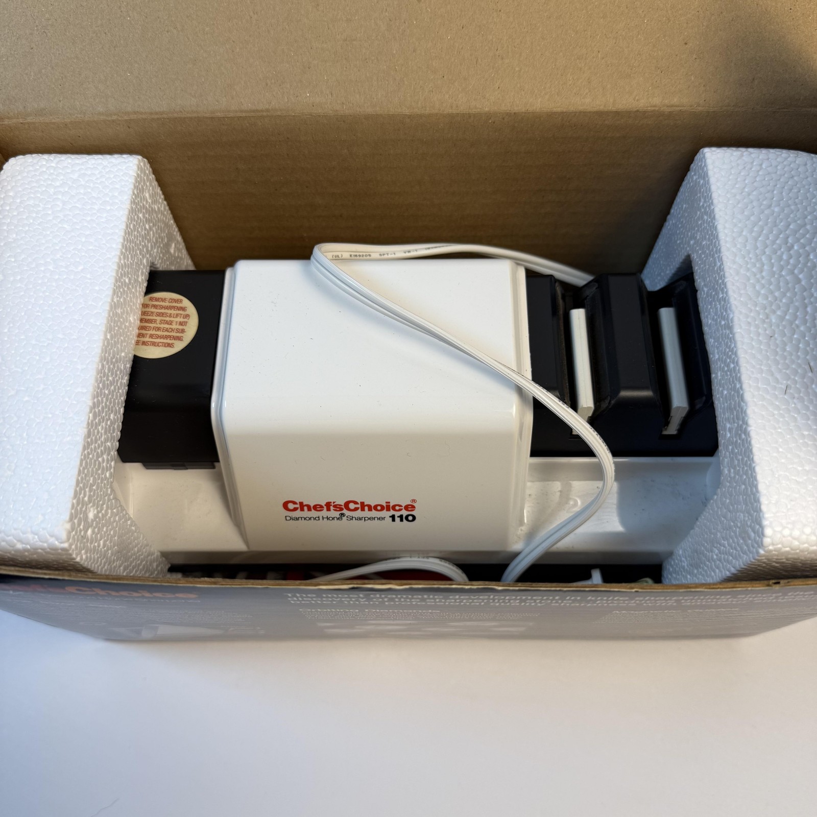 Chef'sChoice Diamond Hone Knife Sharpener Electric Professional 110 White USA