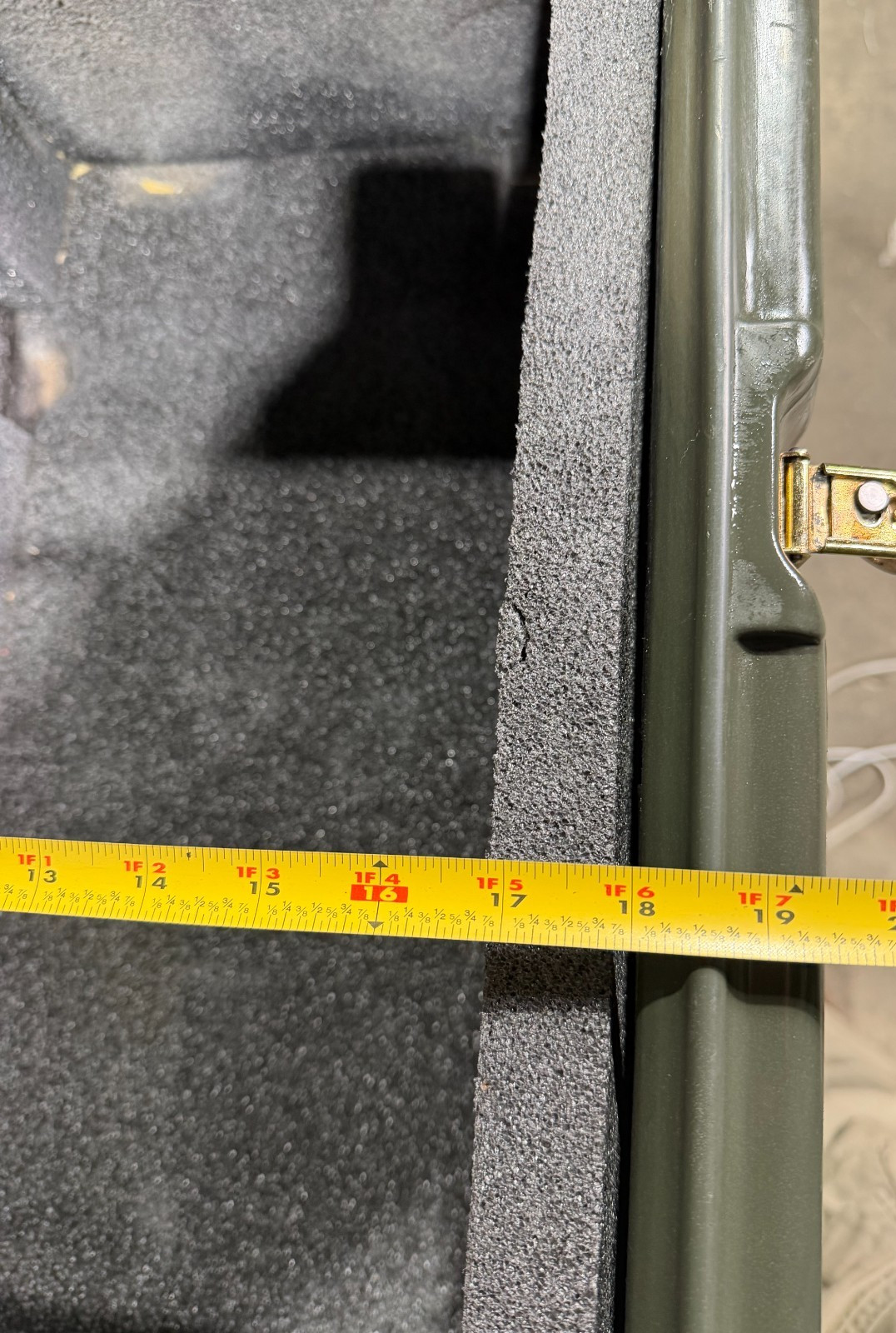 Pelican Hardigg Case 37x21x17 Green Waterproof Storage Footlocker