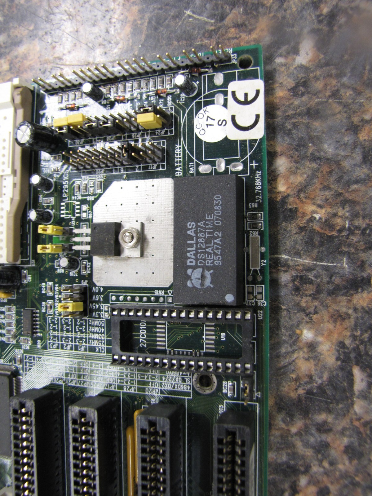 Vintage Socket 3 Baby-AT Motherboard UMC UM8886AF/UM8881F Chip - new condition!