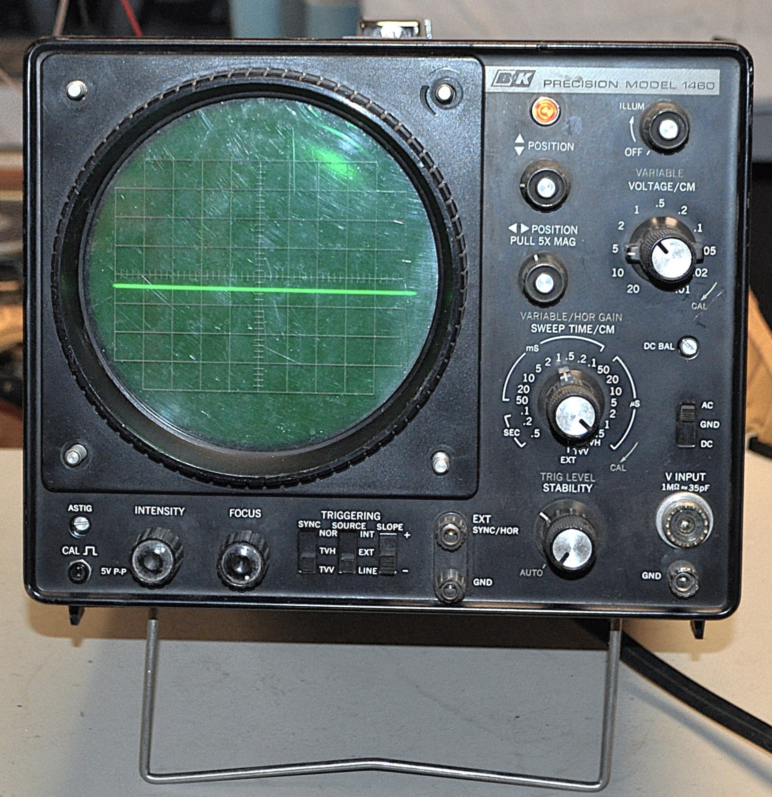 VINTAGE B&K PRECISION MODEL 1460 OSCILLOSCOPE WORKS GOOD SCHOOL SURPLUS