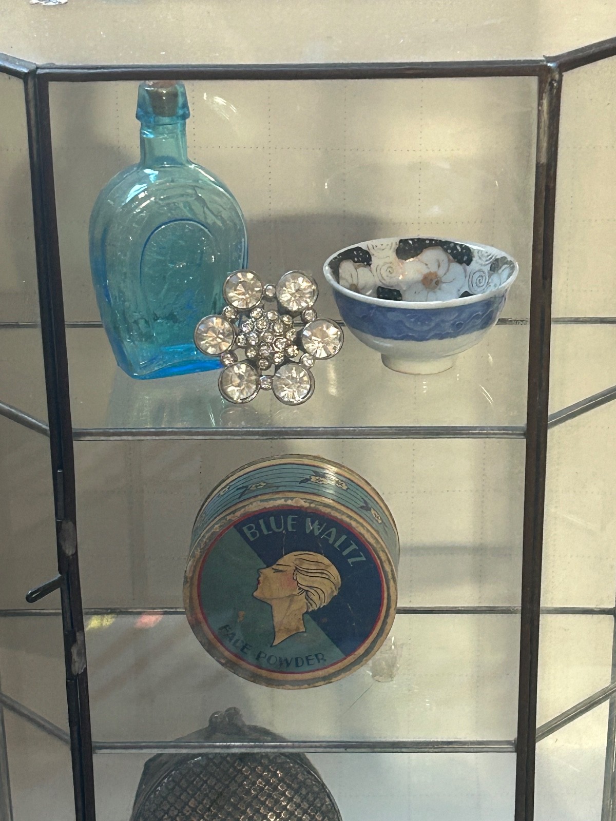 Vtg Brass Glass Hexagonal Curio Display Cabinet Showcase 2 Shelves Door