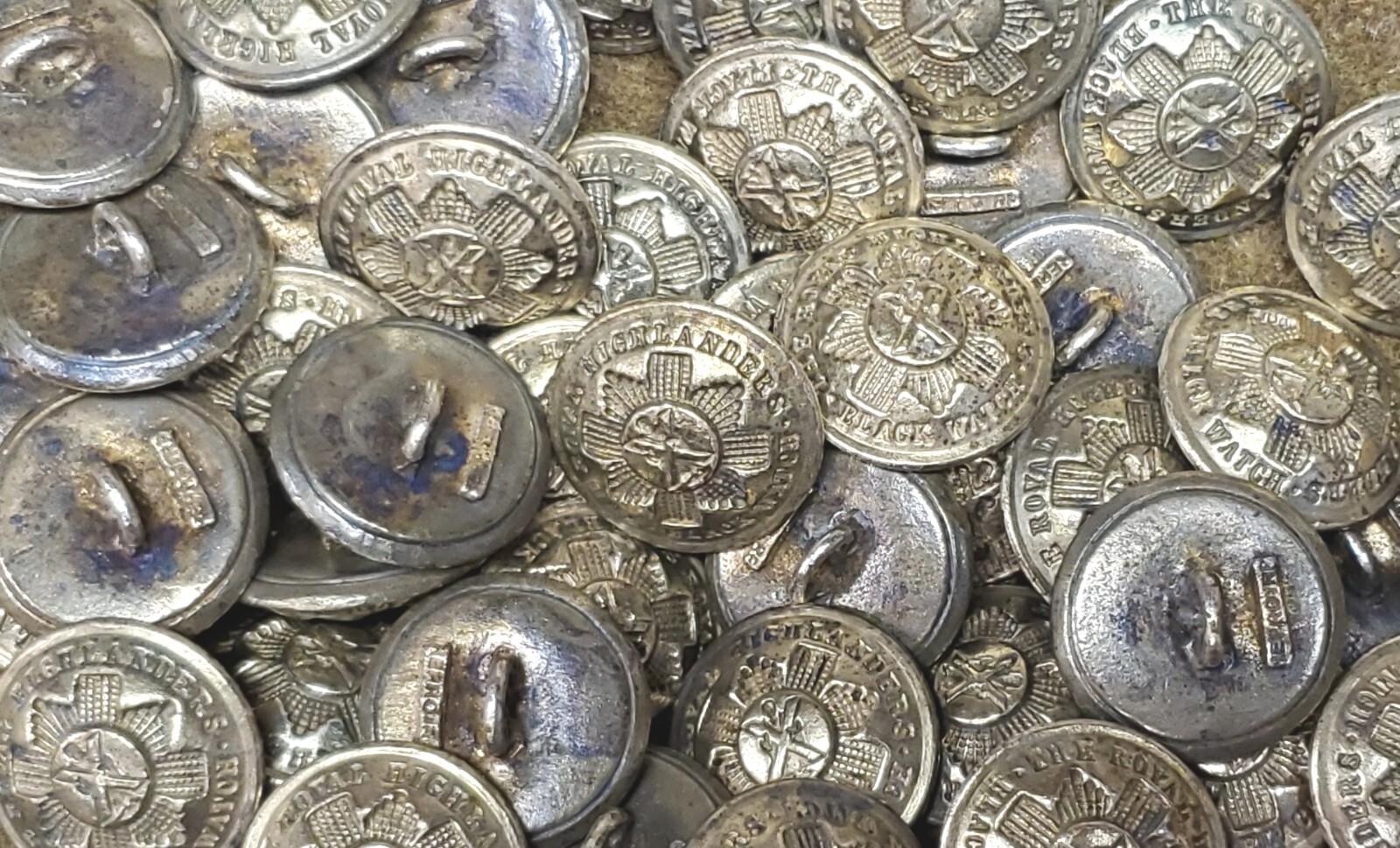 WWI Scottish Royal Highlander Black Watch large coat buttons, sold by the each.