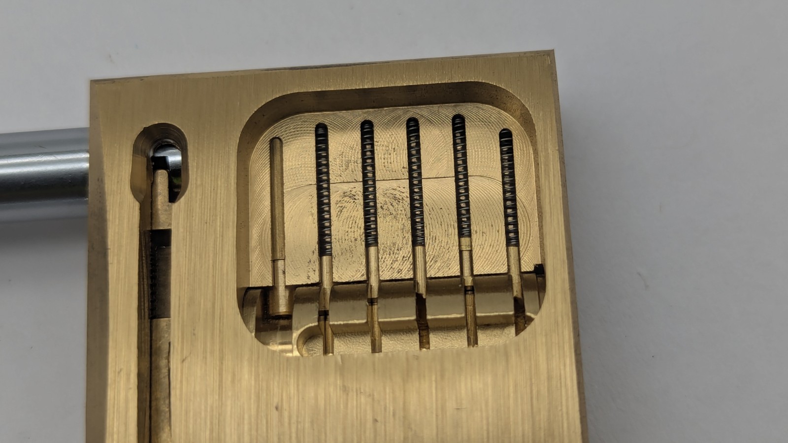 Cutaway Locksmith Padlock Lock Inside View Hardened Practice BRASS NEW DISPLAY