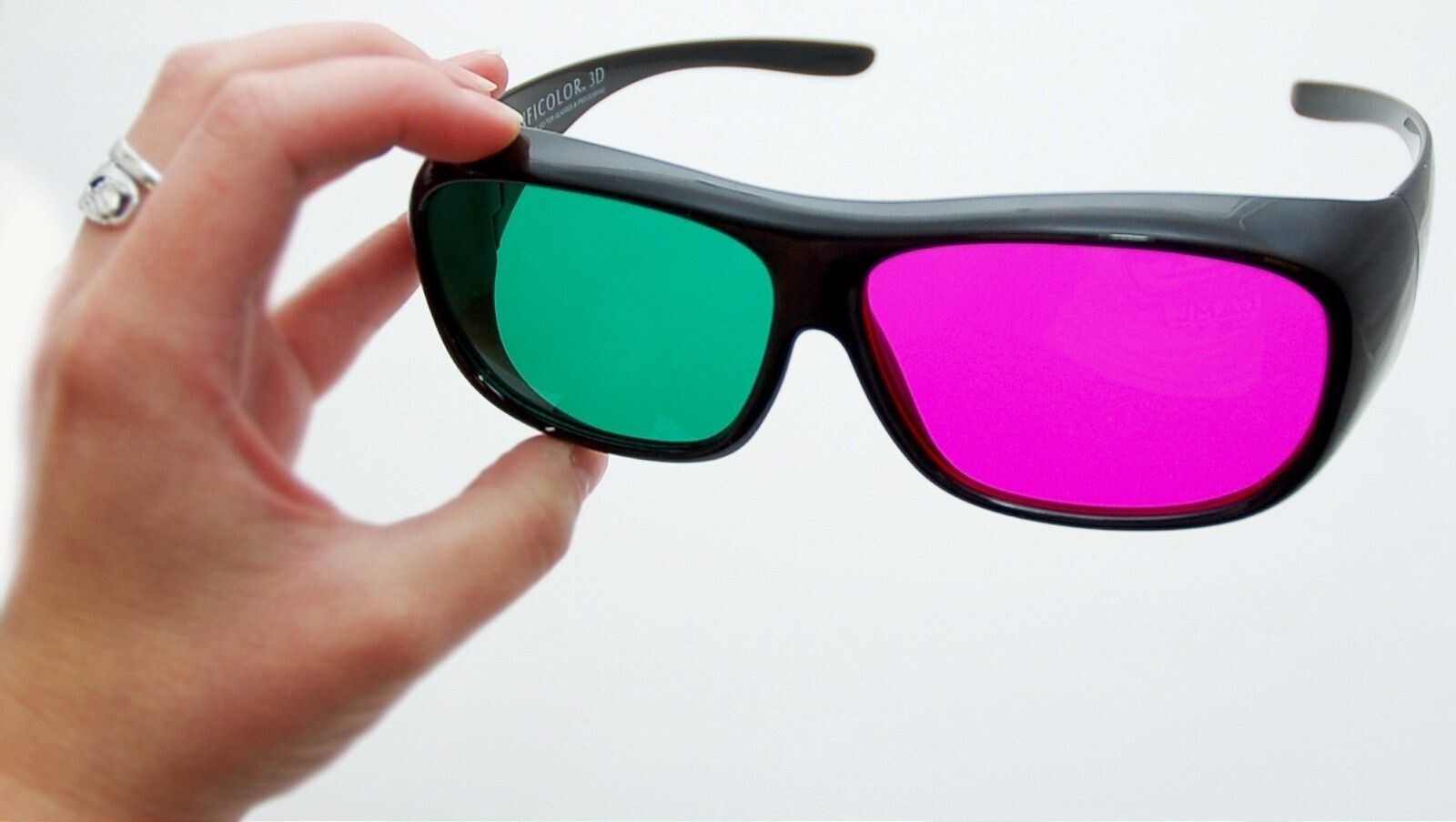 NEW 2 x TriOviz InfiColor 3D Glasses TV Xbox 360 PS3 Thor Enslaved Green Lantern