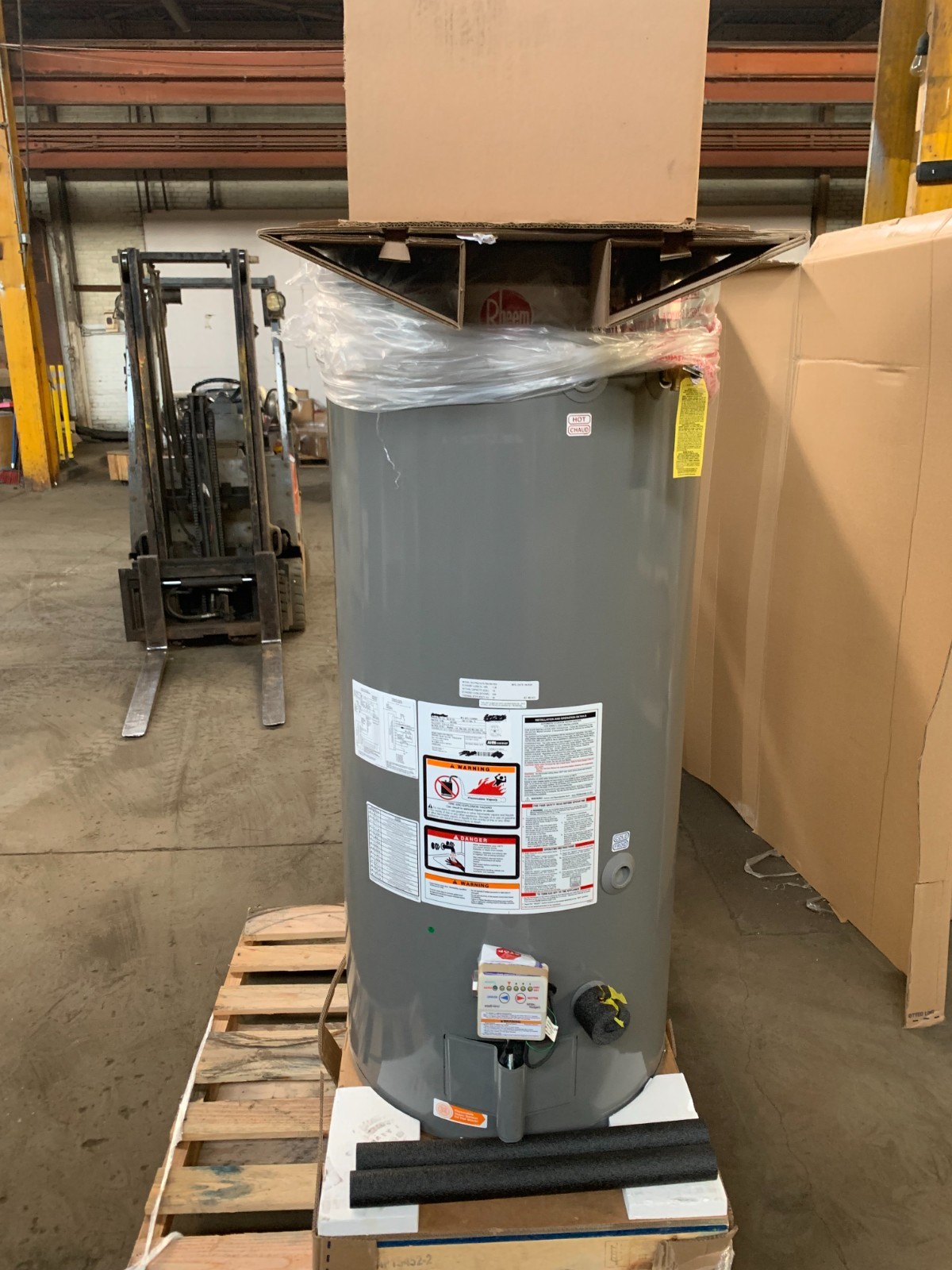 Rheem PRO+ G75-75N RH PDV Powervent Natural Gas 75 GAL Water Heater. Brand New!!