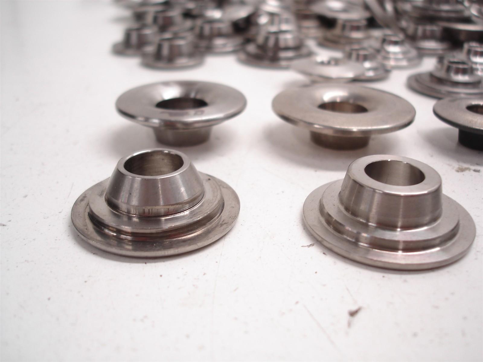 BULK 219 pcs NASCAR TITANIUM VALVE SPRING RETAINERS TOP LOCK / SUPER 7° DEL WEST