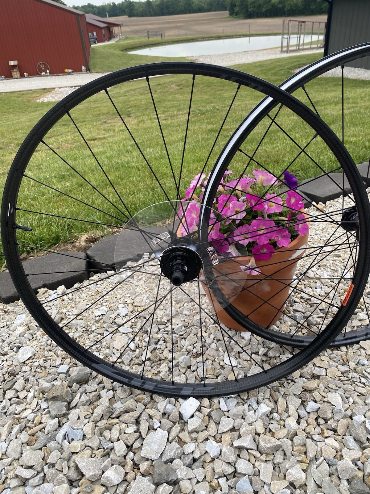 Zipp 101 XPLR Carbon Gravel Wheel Set 100x12 12x142 Sram Xdr 700c Disc Hookless