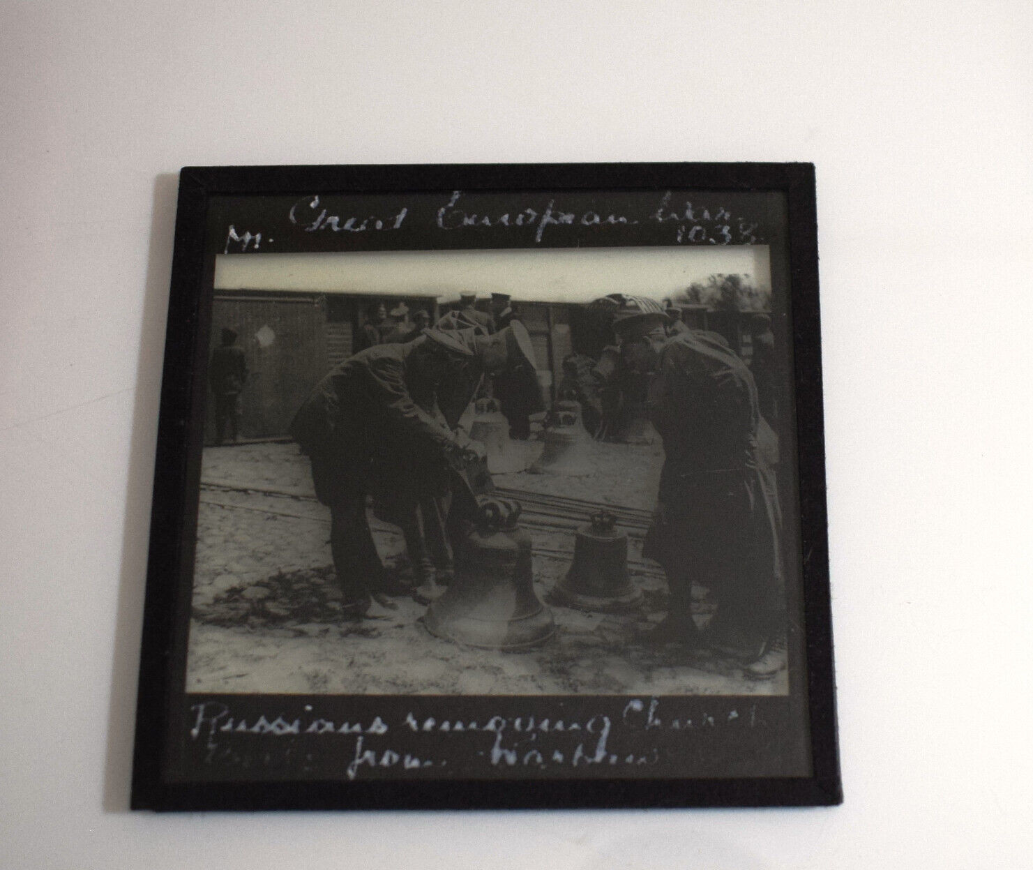 Photo WW1 RUSSIAN TROOPS REMOVING CHURCH BELLS Magic Lantern Slide ANTIQUE