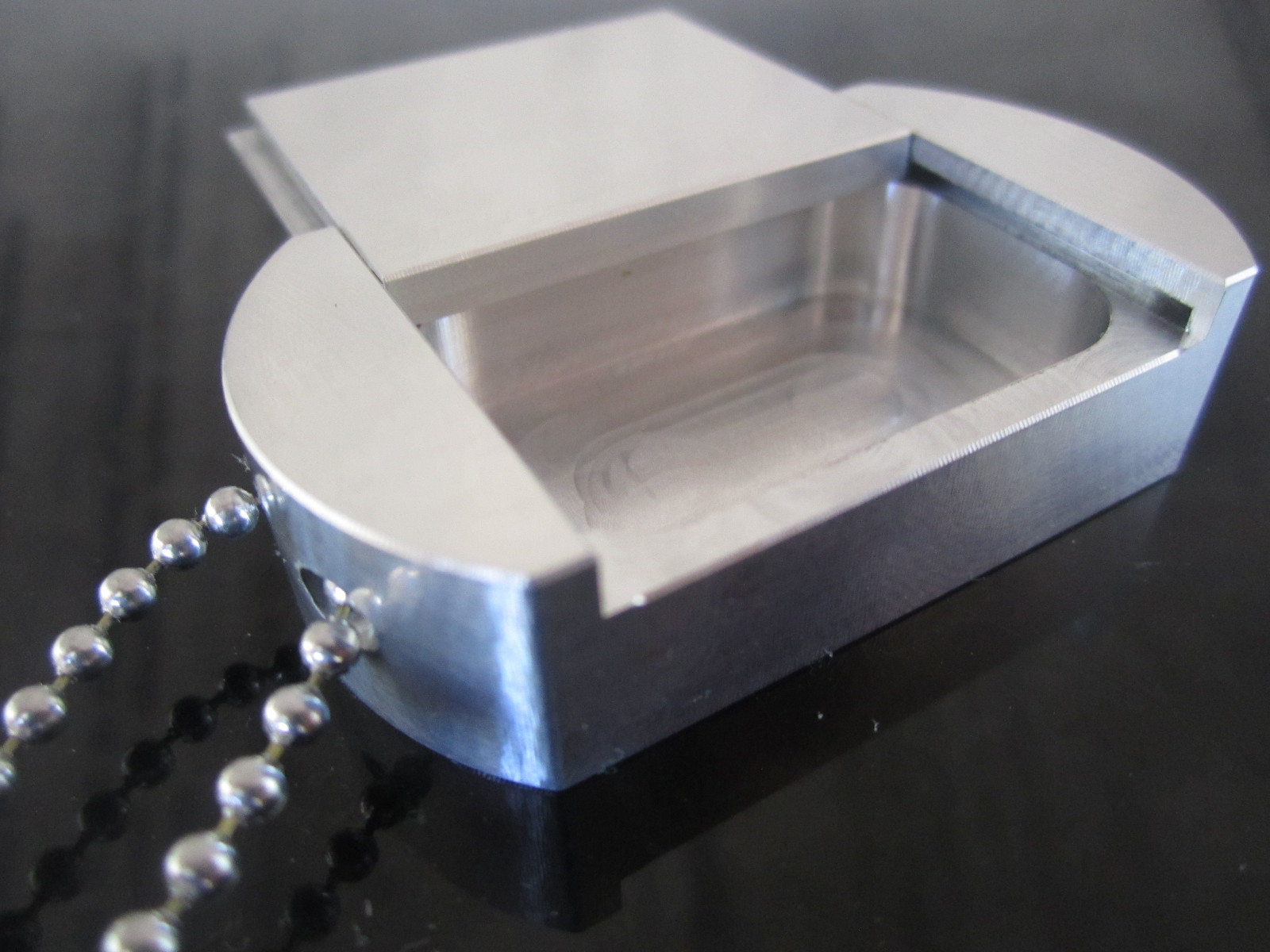 MagTag by MAGNO Dogtag Pill Box Capsule Pendant Medicine Case Bourne Pillbox